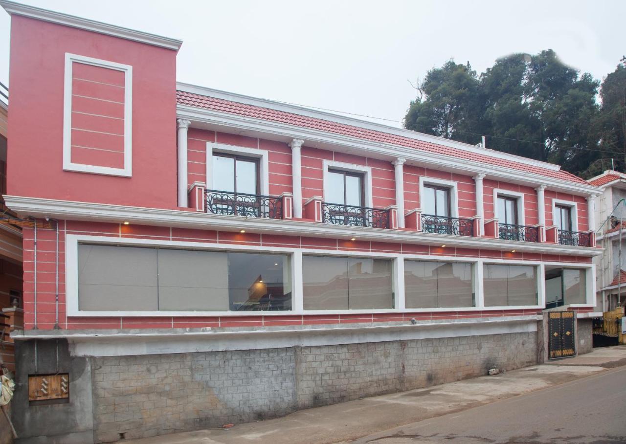 Oyo 16773 Hillcrest Metro Hotel Ooty Kültér fotó