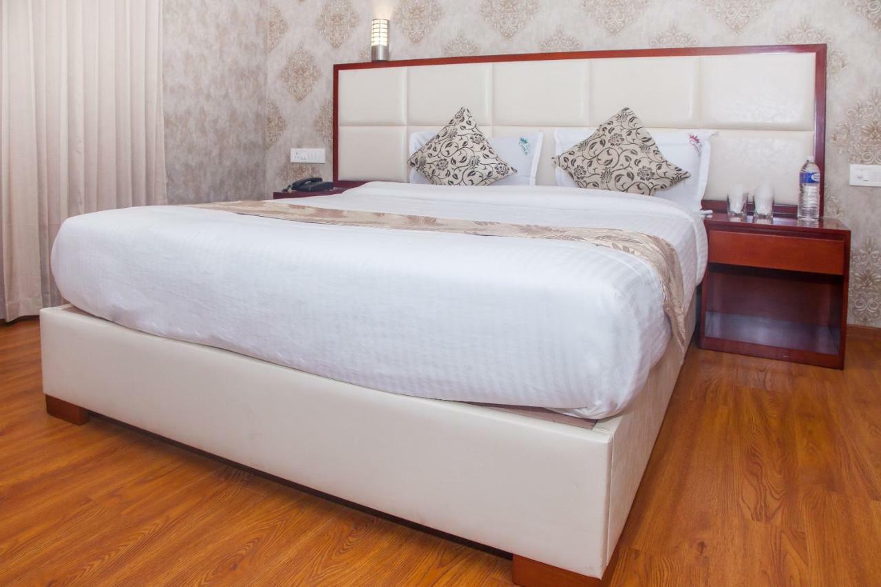 Oyo 16773 Hillcrest Metro Hotel Ooty Kültér fotó